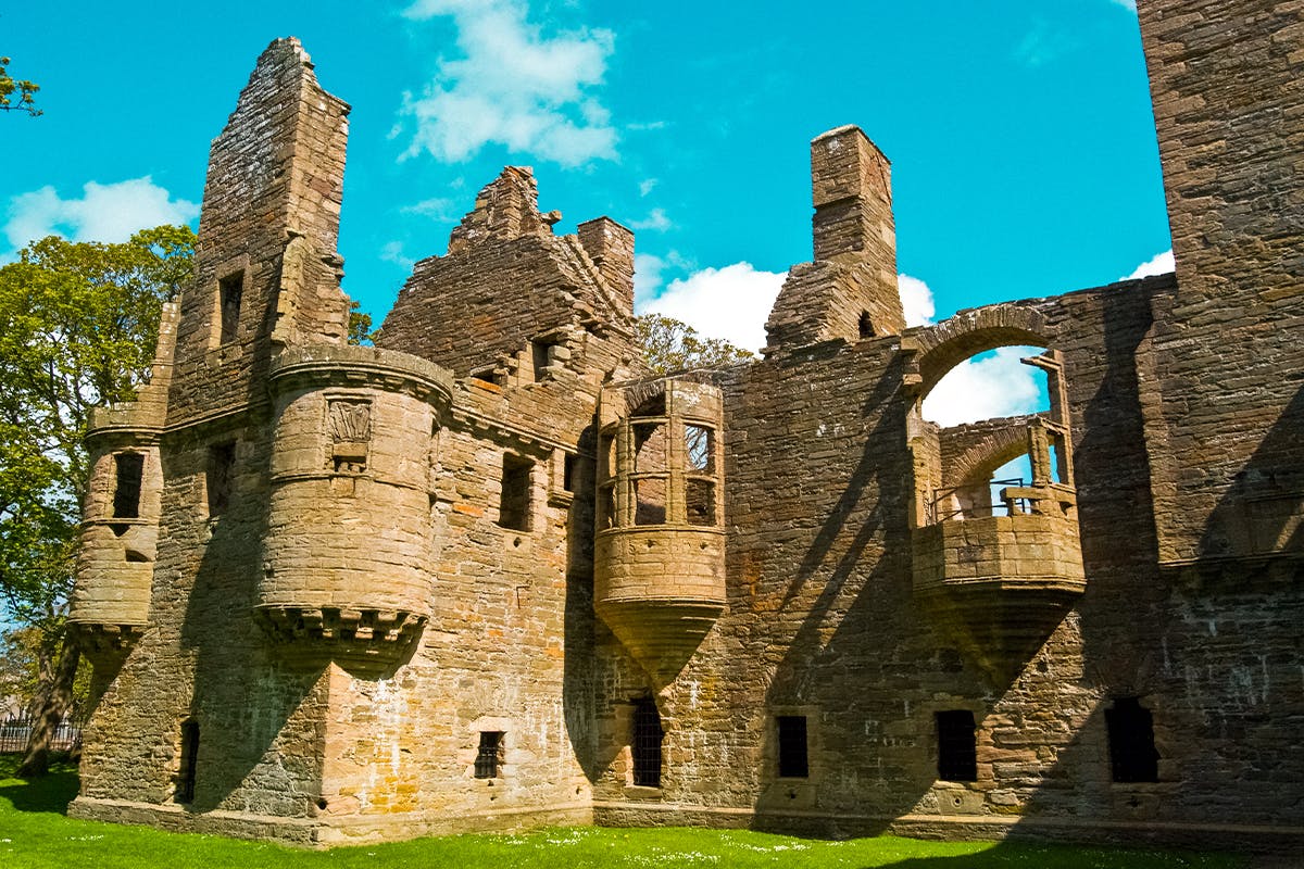 Kirkwall Walking Tour & Orkney Gin Distillery