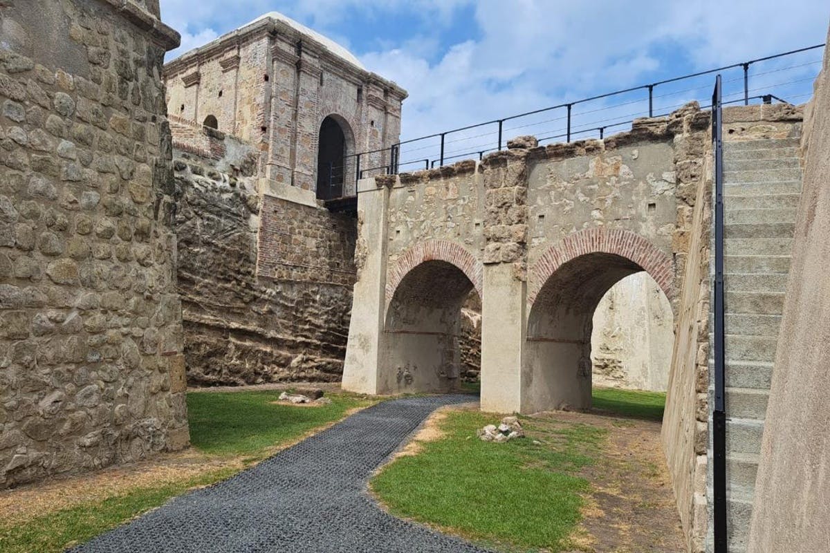 Fort San Lorenzo & Panama Canal Locks