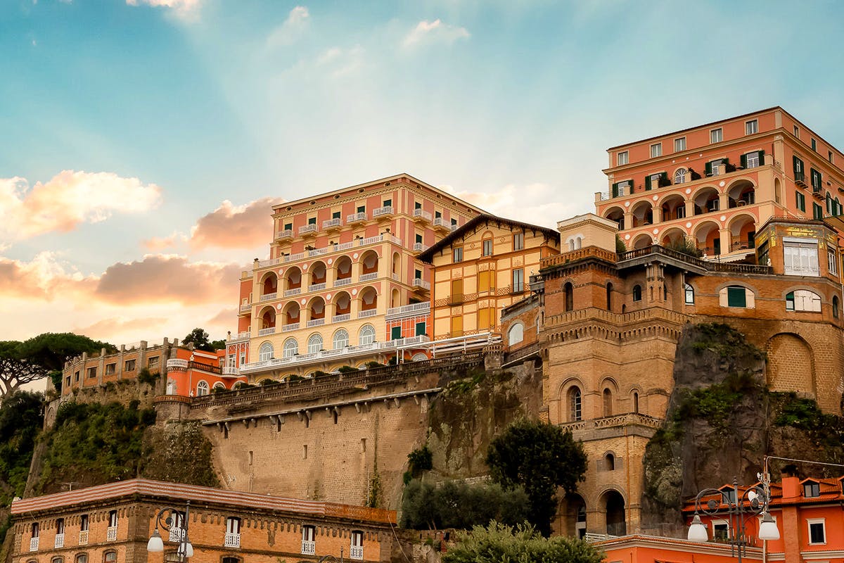 Amalfi Drive with Sorrento & Positano