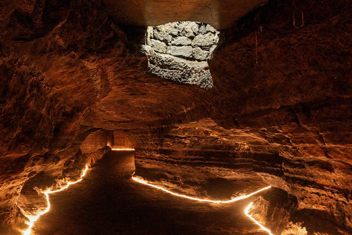 Caves of Hella and Gastronomy Tour
