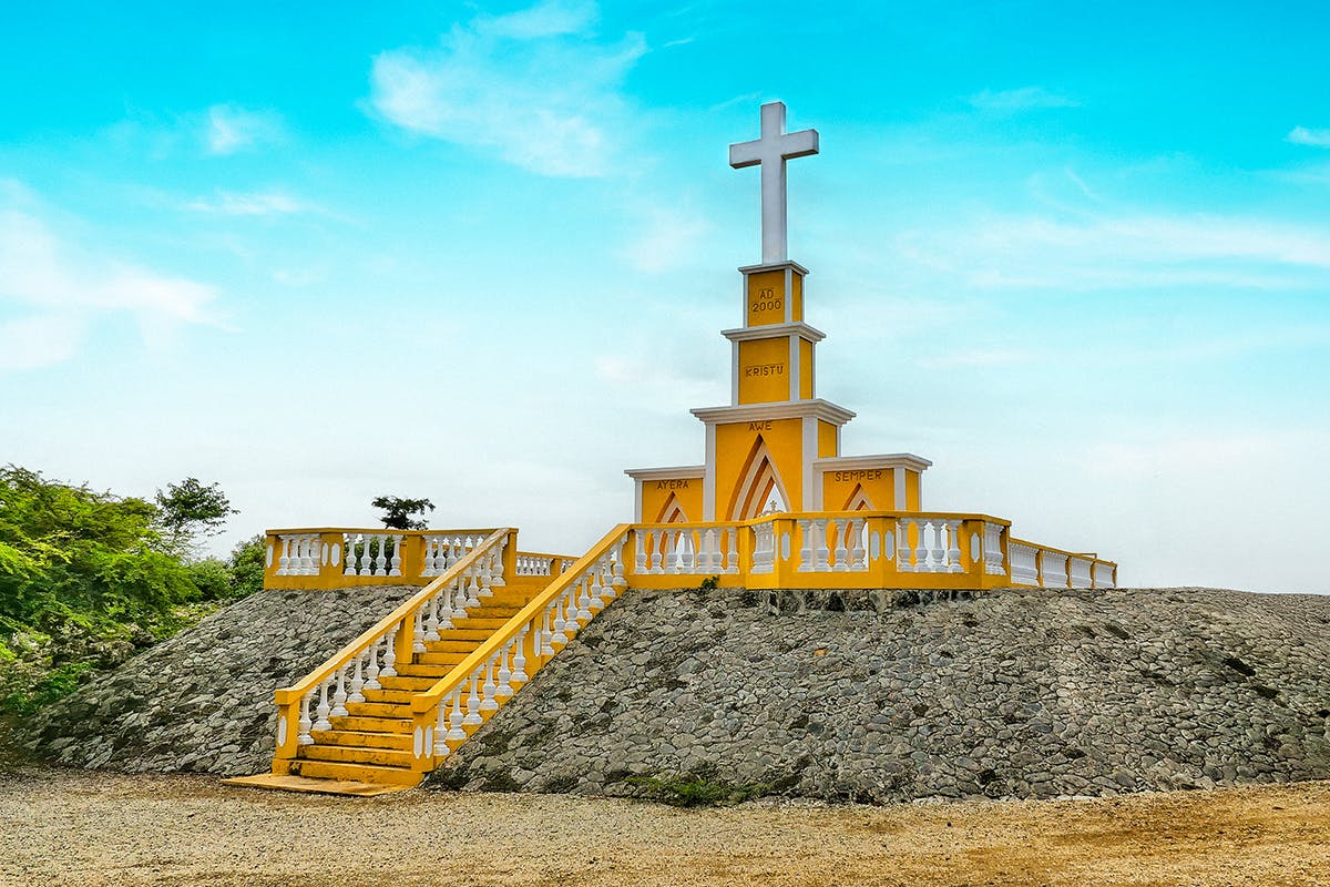 Bonaire Sightseeing Tour & Eden Beach Club Day