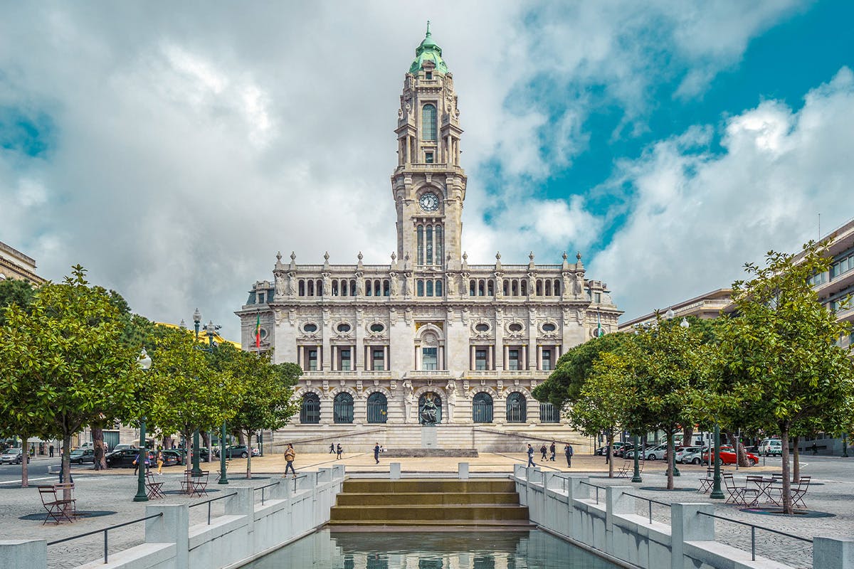 Porto in Focus: History, Views & Wine