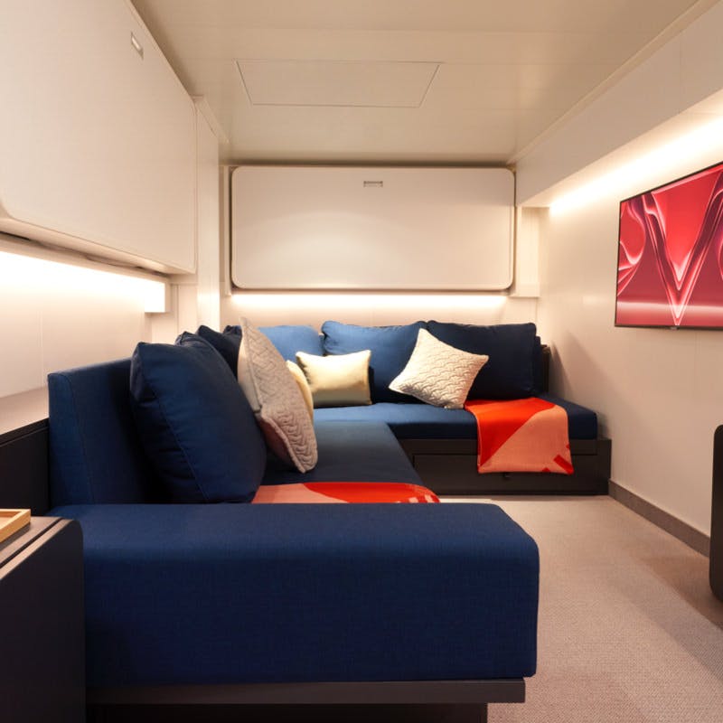 Social Insider cabin with two closed extra bunk beds