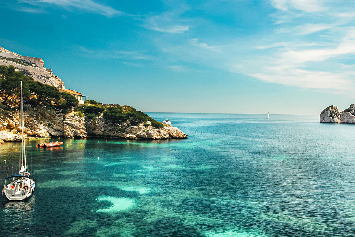 Private Calanques Boat Cruise & Cassis Escape