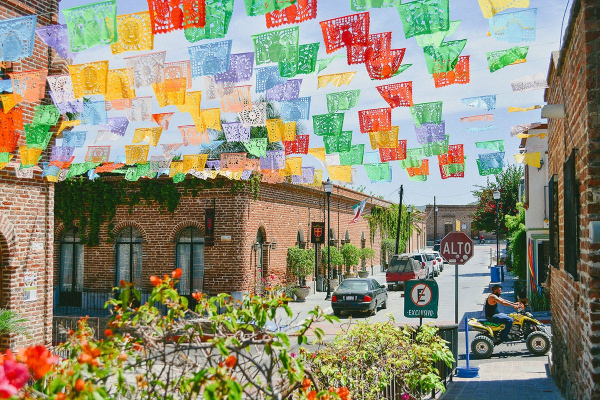 Todos Santos Wine Tour