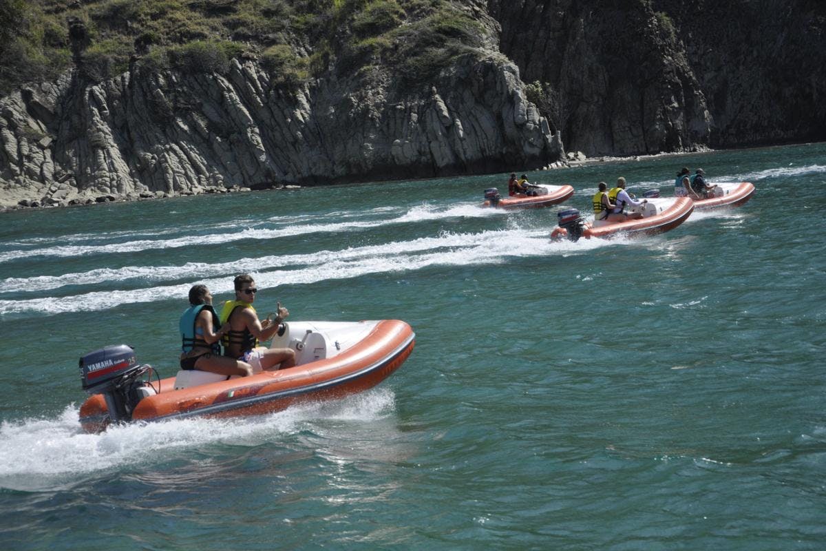 Mini Speedboat & Snorkeling Escape