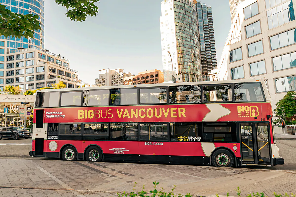 Hop-On Hop-Off Bus Tour & Airport Luggage Transfer