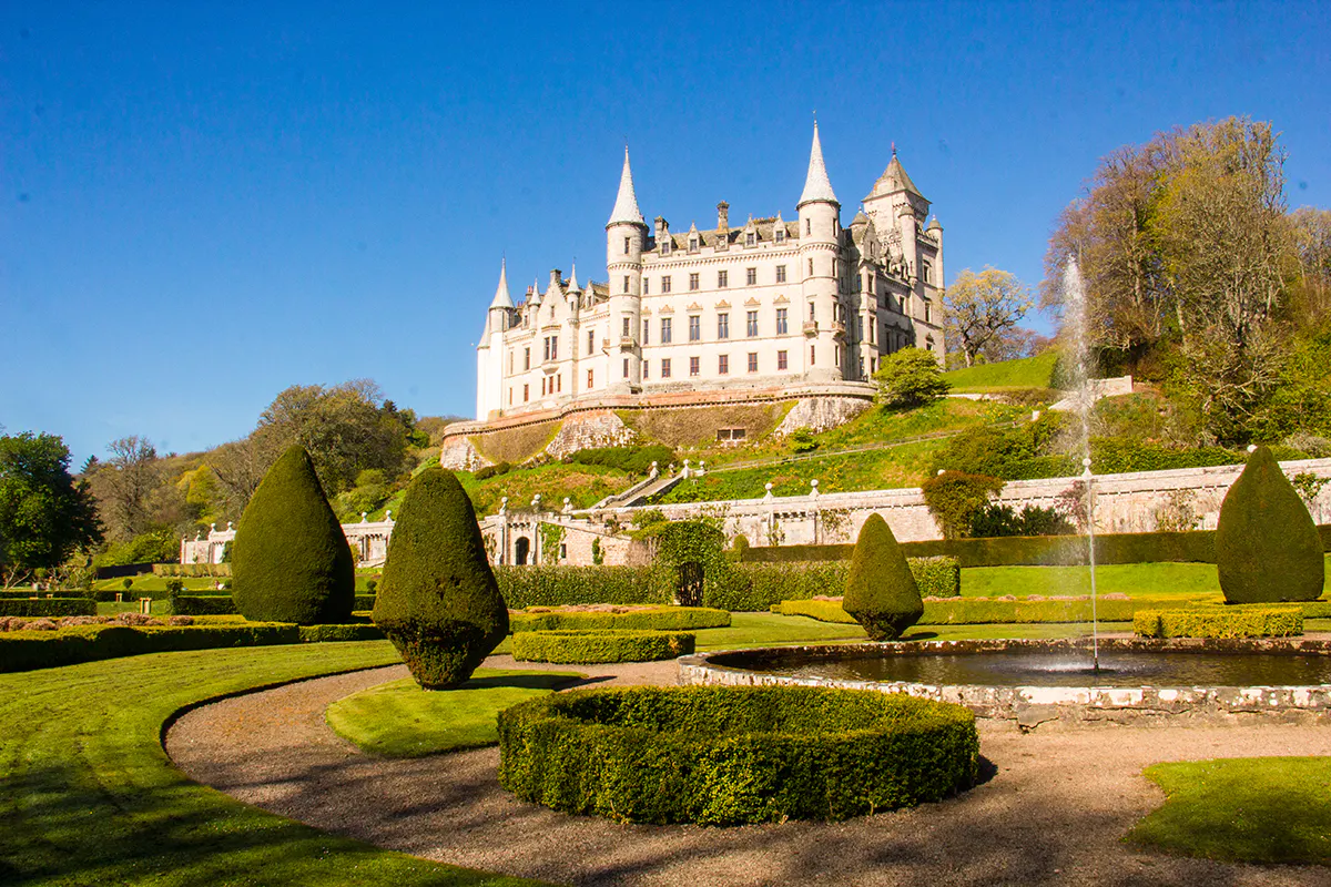 Dunrobin Castle Tour