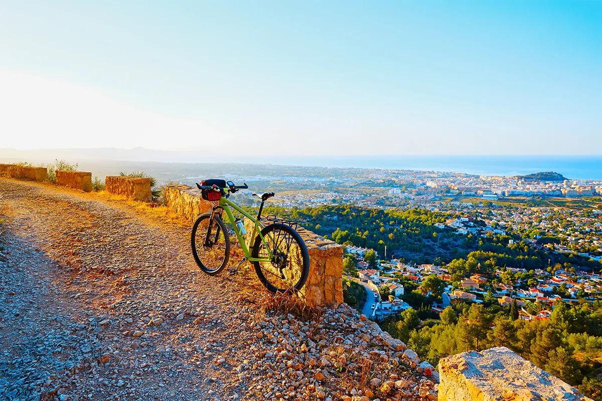 Alicante Coastal E-Bike & Snorkel Escape