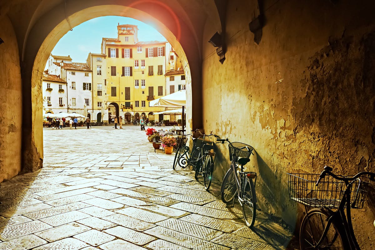 Charming Lucca: Picnic & Biking