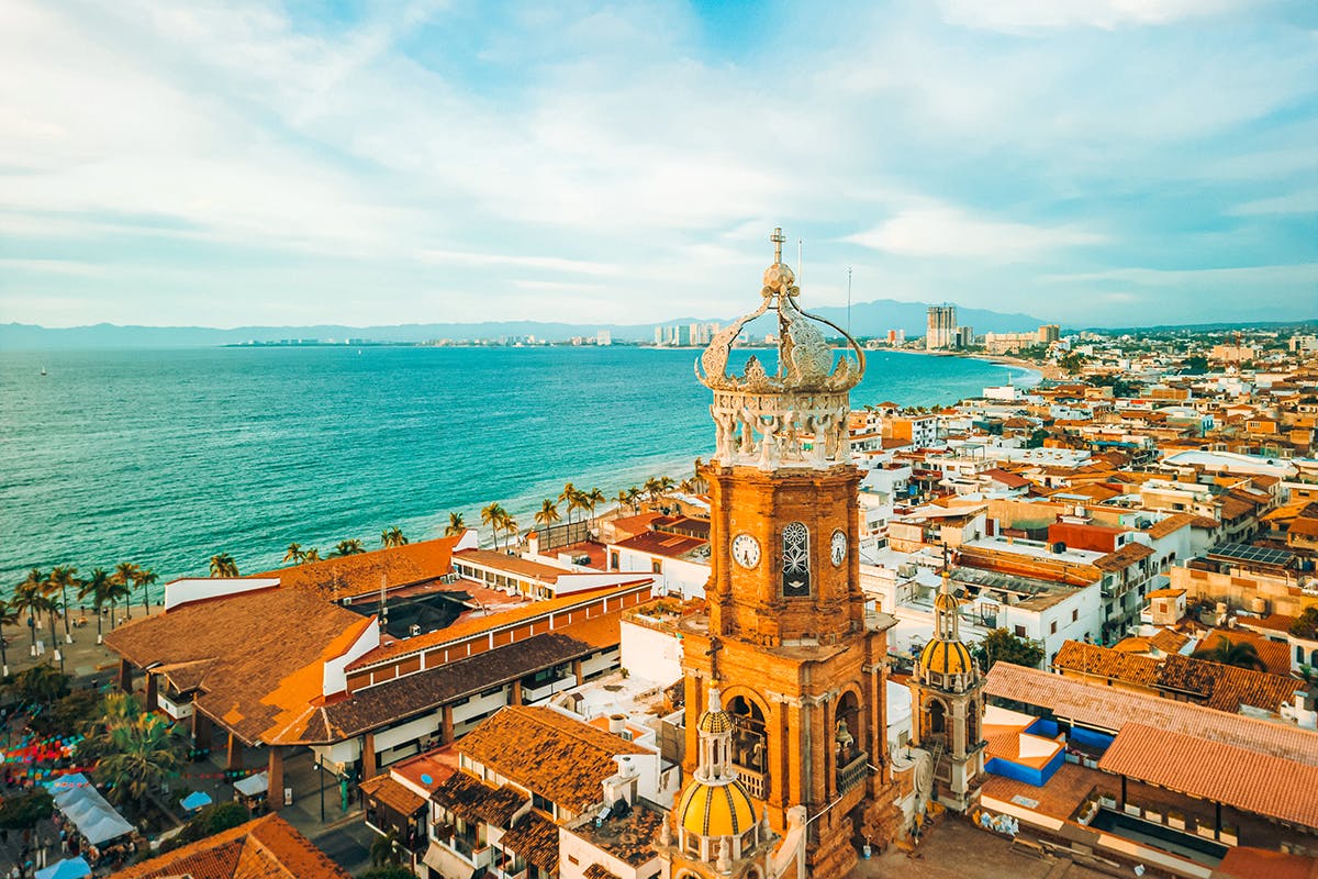 Colors of Vallarta: Painting Tour & Gallery Visits